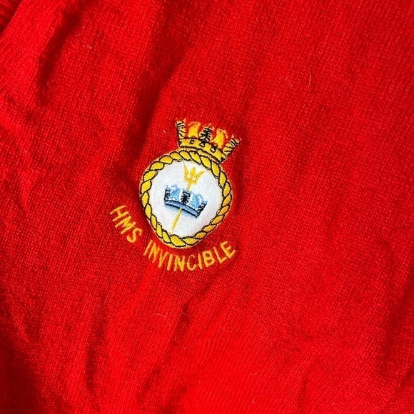 VINTAGE Stunning HMS Invincible Navy Crest Red Sweater Lambswool Made in England - Picture 2 of 7